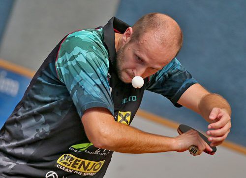Miro Sklensky wird im Schindersaal in Kennelbach heute Freitag und am kommenden Sonntag sein Können an der Tischtennisplatte zeigen. Photo Plohe