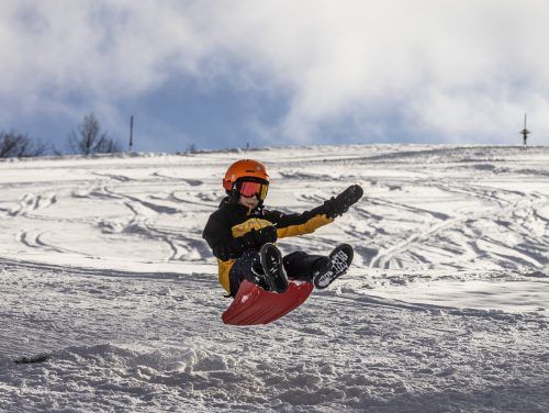 Mit Vollgas durch das Wochenende: In der Höhe kam Anfang der Woche ordentlich Schnee zusammen.  VN/RP