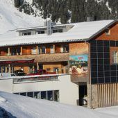 Bei Photovoltaik bleibt Warth Musterknabe