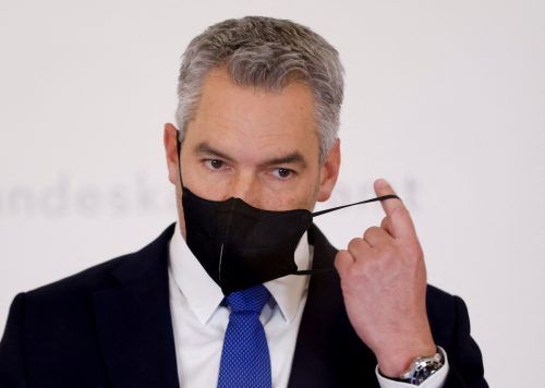 Nehammer holt das Treffen mit Bundespräsident Cassis nach. RTS