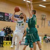 Triple-Double von Zaradonis und siebter Heimsieg