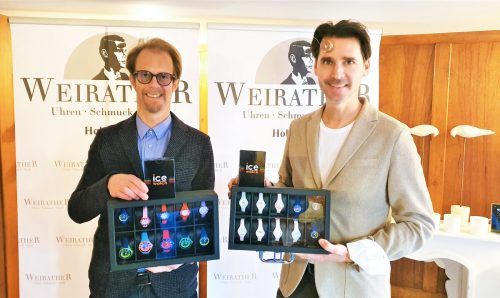 Simon Burtscher-Mathis (Kinderdorf, links) und Paul Mathis (Uhren Weirather). Stadt