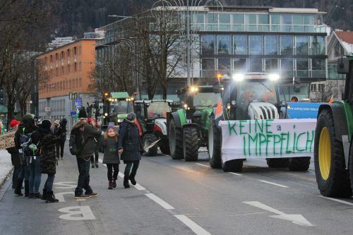Solche Bilder wünschen sich die Demo-Organisatoren vom 12. Februar. Die betroffenen Gemeinden warnen vor Gefahrensituationen und Verkehrskollaps. VOL/Vlach