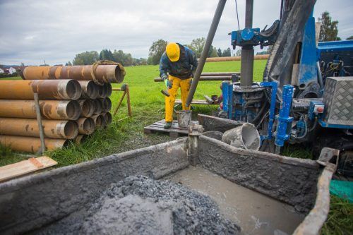 Viele Monate wurden im Ried unter anderem Bodenerkundungen durchgeführt. Die Ergebnisse sollen ins Vorprojekt reinfließen.  VN/Steurer