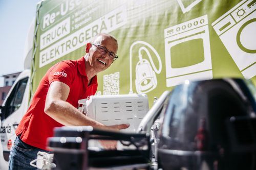 24 Wochen lang tourt der Re-Use-Truck durch die Gemeinden. VGV, Caritas/sams