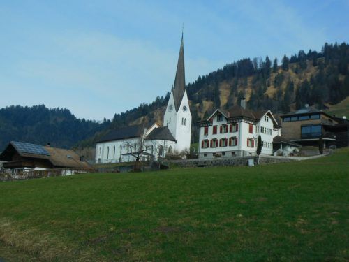 Als Kleingemeinde hat Laterns nur beschränkte Einnahmemöglichkeiten. MIMA