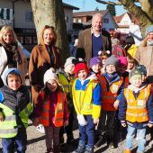 Frühlingsgefühle am runderneuerten Götzner Markt