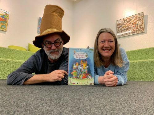 Beim Vorlesetag in der Bibliothek werden auch Petterson und Findus vertreten sein.