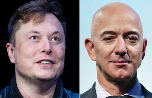 Bezos‘ Raumfahrtfirma Blue Origin hatte sich bei einer Mondlander-Ausschreibung der NASA nicht gegen die Konkurrenzfirma SpaceX von Elon Musk (l.) durchsetzen können. AFP