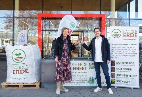 Carina Pollhammer (Spar) und Thomas Loacker (Loacker Recycling).  spar