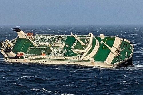 Das Schiff ist in ein Unwetter geraten und vor der Hafenstadt Asaluje gesunken. AFP