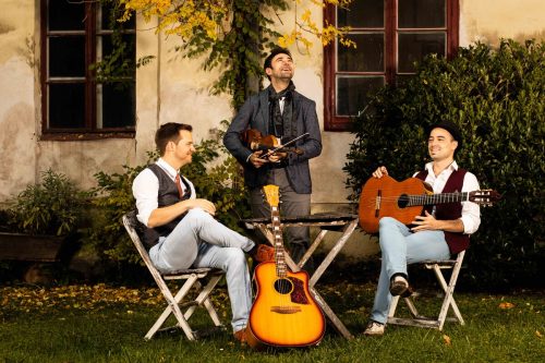 Das Trio Cobario kommt am 8. April mit seinem neuen Studioalbum „weit weg“ in den Sonnenbergsaal nach Nüziders. Peter Wieser