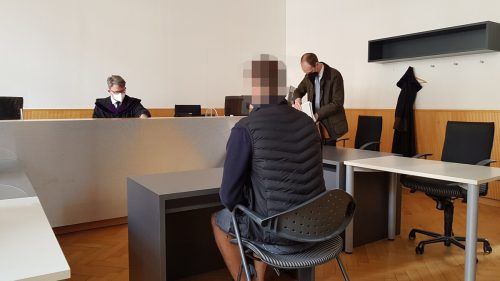 Der 23-jährige Angeklagte schlug damals kräftig zu. Doch er tat es in Notwehr, so die Auffassung des Gerichtes. eckert