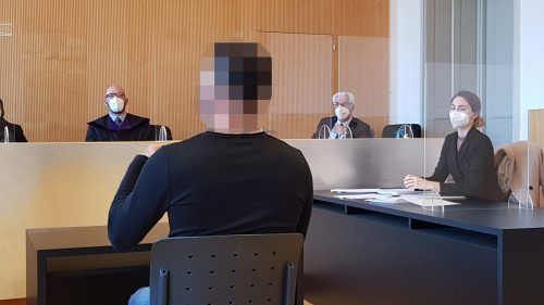 Der Angeklagte zeigte sich vor Gericht äußerst reumütig und entschuldigte sich für sein damaliges Verhalten. eckert