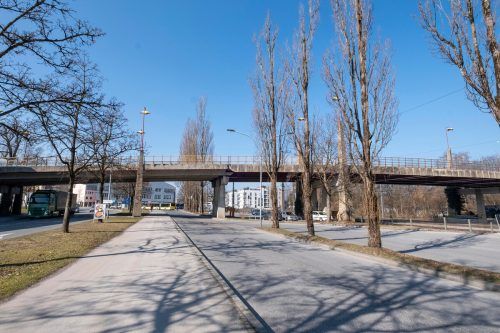 Der Asphaltbelag der Mehrerauerbrücke in Bregenz wird heuer erneuert.