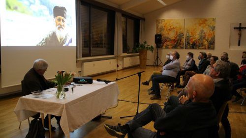 Der Autor erzählte von seinen Erlebnissen und Begegnungen am Berg Athos.