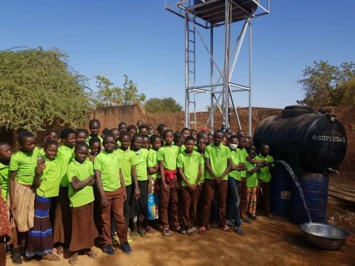 Der Brunnen St Marius, welcher durch Spenden in Burkina Faso finanziert wurde. Brunnenbau Burkina Faso