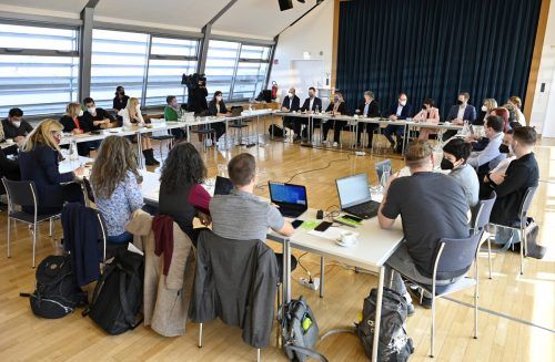 Der erweiterte Bundesvorstand der Grünen musste der Bestellung von Rauch zustimmen. Er tat dies erwartungsgemäß. Einstimmig.