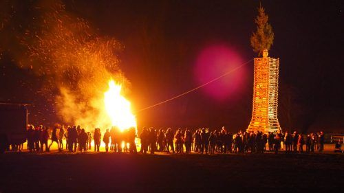 Der Funken war wie üblich ein Treffpunkt für die Dorfgemeinschaft. CEG