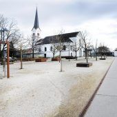 Kiesplatz am See soll begrünt werden