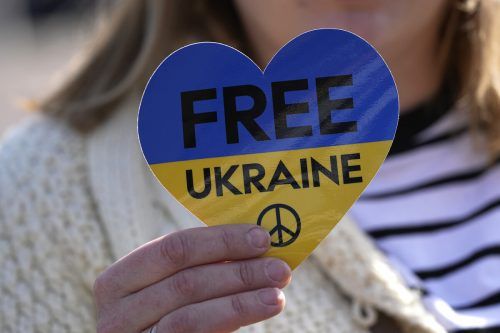 Die EU-Staats- und Regierungschefs drohen mit neuen Strafmaßnahmen. AP