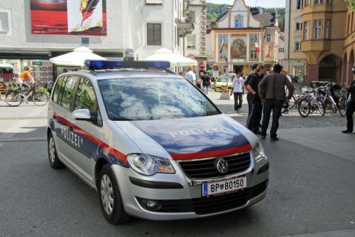 Die Polizei musste den Flüchtigen bis in die Fußgängerzone verfolgen.  symbol/vn