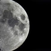 Weltraumschrott auf Kollisionskurs mit dem Mond
