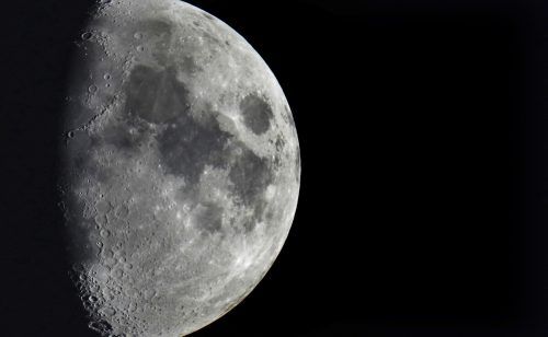 Die Rakete soll an einer Stelle einschlagen, die nicht mit Teleskopen einsehbar ist.  AP