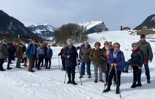 Die Seniorenring-Mitglieder unternahmen eine Winterwanderung in Schoppernau. SR
