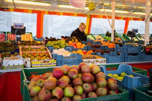 Die Vielfalt an Obst und Gemüse ist groß. Damit lässt sich auch eine Ernährung im Sinne der Darmgesundheit bewerkstelligen. vn/paulitsch