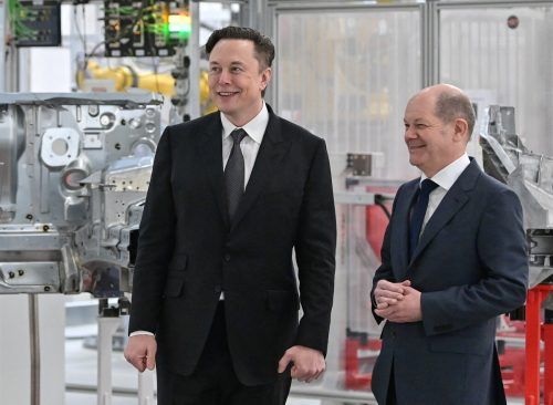 Elon Musk hat erst das Tesla-Werk in Grünheide bei Berlin eröffnet. reuters