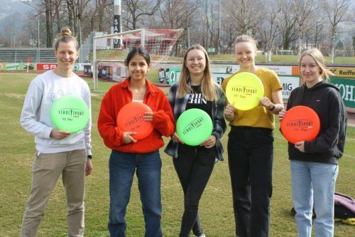 Frisbee gibt es auch als Teamsportart, Vorarlberger Schüler haben es ausprobiert. VN/TK