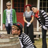 Lustige Stunts und Tricks mit bekannten Gesichtern
