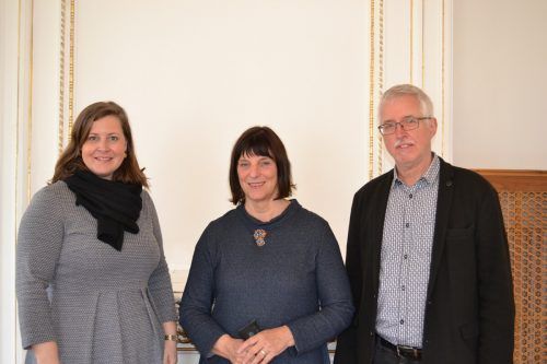 Geschäftsführerin der Villa Falkenhorst Verena Burtscher, Referentin Ulrike Längle und Historiker Otto Schwald. BI