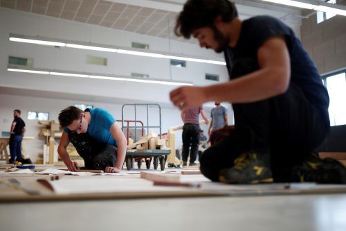 Handwerksmeister ihres Faches sind nach langen Verhandlungen Akademikern gleichgestellt. Fotos: Reuters