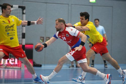 Hannes Jon Jonsson gab ein Comeback als Spieler und glänzte als Vorbereiter und Vollstrecker. Hartinger