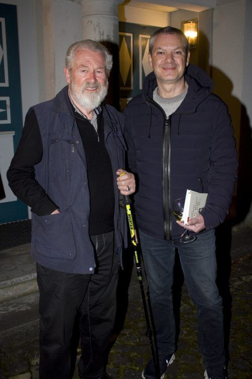Hans Kallinger (l.) mit Grafikdesigner Kurt Dornig.