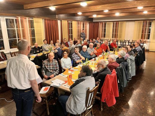 Hansjörg Lässig sprach zur 31. Generalversammlung des Vereins Rhein-Schauen in Rebstein. 