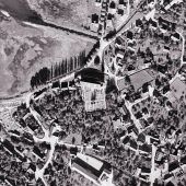 Mit der Kirche ums Dorf. Das 1950er-Jahre-Luftbild-Quiz