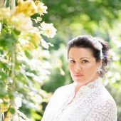 Anna Netrebko bezieht Position