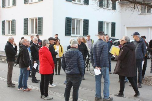 Im Rahmen des Ge(h)sprächs diskutierten zahlreiche Bürger sowie Vertreter aus Politik und Gemeinde über die erarbeiteten Vorschläge für den Planungsraum. VN/TK