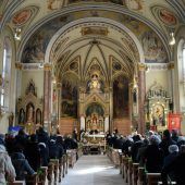 Papst und Bischöfe spenden Trost