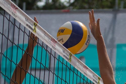 In Bregenz wird ein neuer Beachvolleyballplatz eröffnet. vn/Steurer