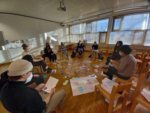 In der 7. und 8. Klasse stehen im Gymnasium Berufsorientierung und Studienwahl auf dem Stundenplan. GDe