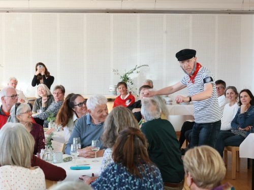 In mitreißender Weise trug Gotthard Bilgeri die Texte des großen Literaten vor, so auch als Seemann „Kuttel Daddeldu“. MEusburger