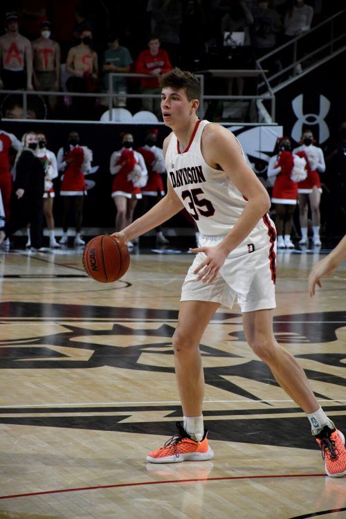Jetzt gilt‘s für Luka Brajkovic und Co: Ab Freitag muss der Feldkircher mit den Davidson Wildcats im A-10-Tournament performen. Weiss