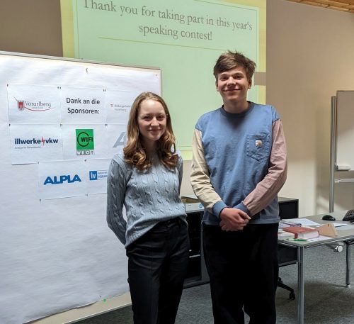 Johanna Fend und Jakob Oberndorfer beim Fremdsprachenwettbewerb.   BG Feldkirch