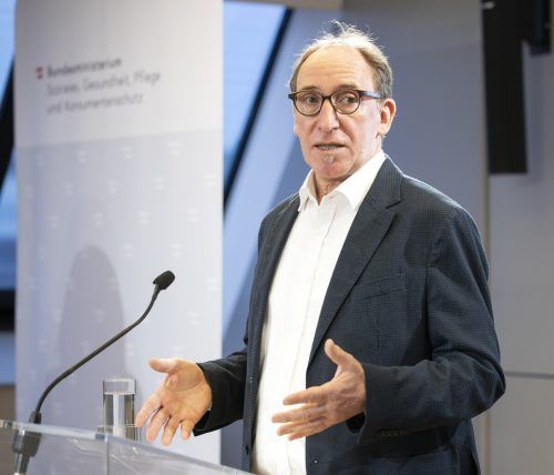 Johannes Rauch bei der Pressekonferenz am Dienstag.  APA/Tobias Steinmaurer