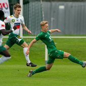 Mit 18 Jahren hat Hackl einen Platz in der Startelf
