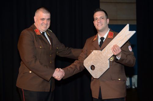 Nach sechs Jahren an der Spitze der Ortsfeuerwehr Mäder übergab Daniel Schuster das Kommando an Alexander Hämmerle. Ortsfeuerwehr Mäder
